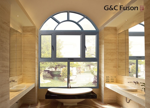 三個(gè)萌娃“仗劍走天涯”，父母在哪里？