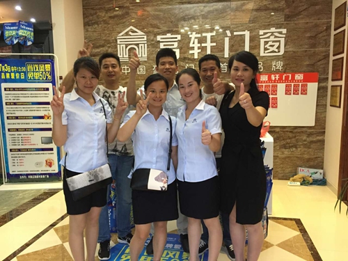 江西撫州“品牌愛價(jià)會(huì)”，富軒總部市場經(jīng)理帶領(lǐng)撫州專賣店狂簽21單