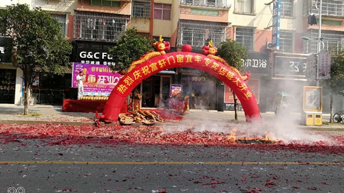 富軒門窗強(qiáng)勢登陸宜豐,消費(fèi)者紛紛為其代言！