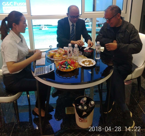 房縣富軒門窗開業(yè)引爆全城，兩小時突破30萬訂單!