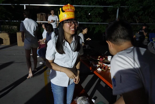 富軒門(mén)窗生日會(huì)與燒烤激情相約